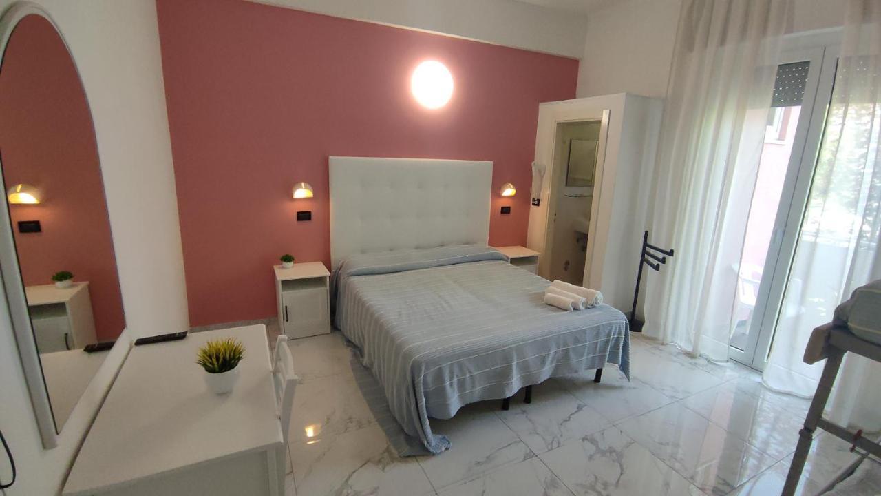 Hotel Villa Elisa Rimini Exterior foto