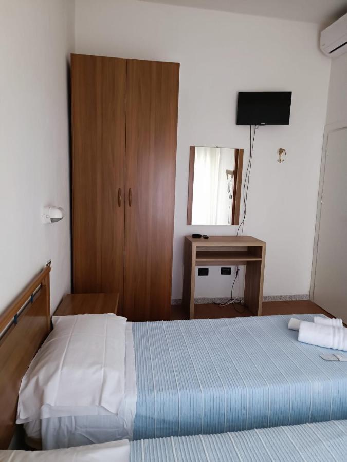 Hotel Villa Elisa Rimini Exterior foto