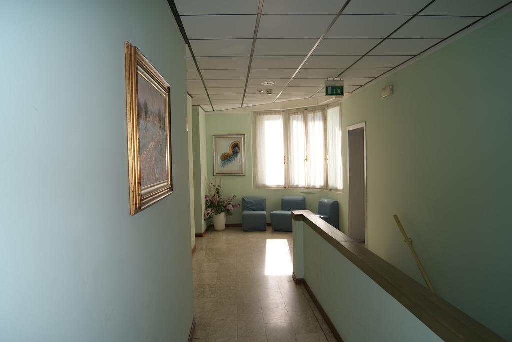 Hotel Villa Elisa Rimini Exterior foto